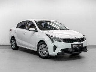 2021 Kia Rio IV Рестайлинг, белый, 1710000 рублей, вид 3