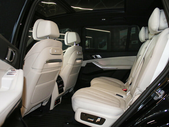 2024 BMW X7 40d I (G07) Рестайлинг, чёрный - вид 9