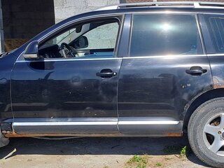 2007 Volkswagen Touareg I Рестайлинг, чёрный, 568000 рублей, вид 2