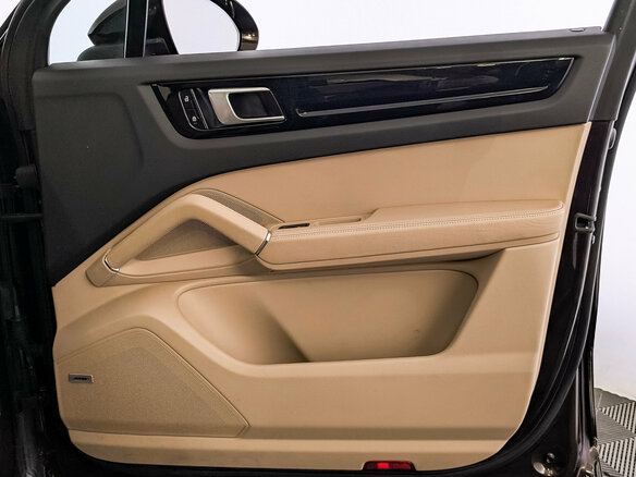 2019 Porsche Cayenne III, коричневый - вид 25