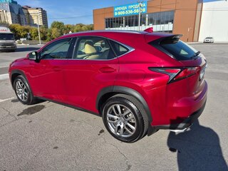2017 Lexus NX 300 I Рестайлинг, красный, 3400000 рублей, вид 3
