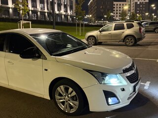 2013 Chevrolet Cruze I Рестайлинг, белый, 685000 рублей, вид 3
