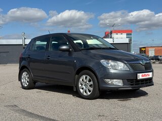 2011 Skoda Fabia II Рестайлинг, серый, 745000 рублей, вид 2
