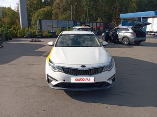 2019 Kia Optima IV Рестайлинг, белый, 1600000 рублей, вид 1