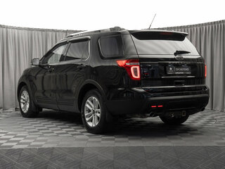 2013 Ford Explorer V, чёрный, 1360000 рублей, вид 4