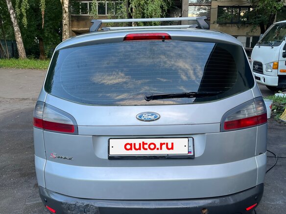 2007 Ford S-MAX I, серебристый - вид 4