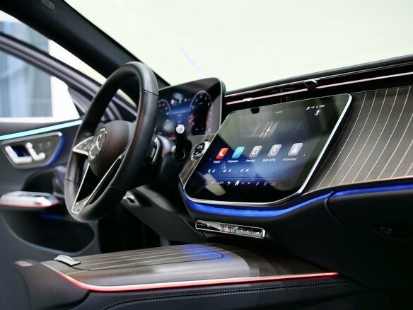 2025 Mercedes-Benz E-Класс 300 VI (W214, S214), чёрный, 7800000 рублей - вид 33
