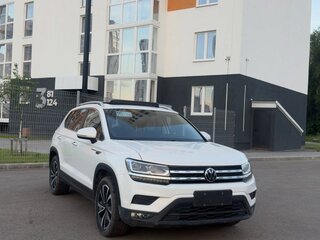 2022 Volkswagen Tharu I, белый, 1900000 рублей, вид 1