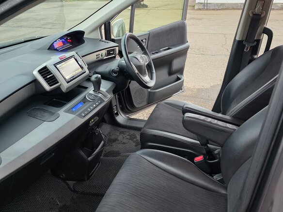 2014 Honda Freed I Рестайлинг 2, серый, 1180000 рублей - вид 18