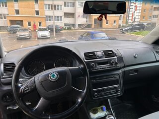 2010 Skoda Fabia II Рестайлинг, пурпурный, 450000 рублей, вид 5