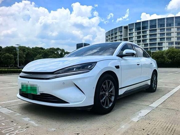 2025 BYD Qin L, белый, 1980000 рублей