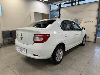 2018 Renault Logan II Рестайлинг, белый, 499000 рублей, вид 3