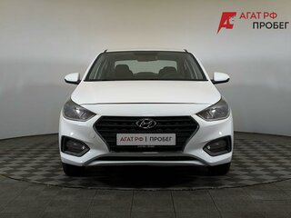 2018 Hyundai Solaris II, белый, 1100000 рублей, вид 2