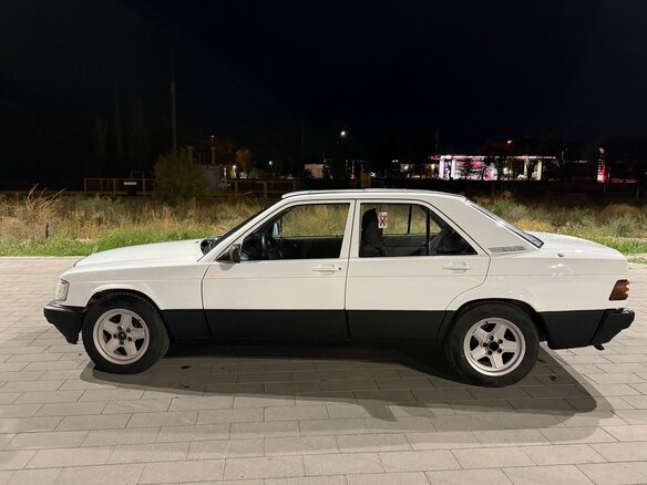 1991 Mercedes-Benz 190 (W201), белый, 270000 рублей - вид 5