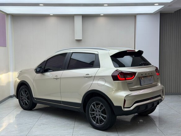 2021 Geely Vision X3 Pro, бежевый, 1140000 рублей - вид 5