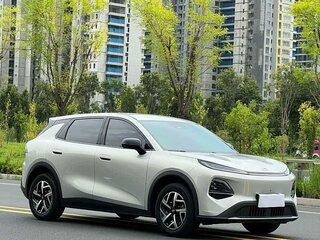 2026 Changan Qiyuan Q05 40.3 kWh II, серебристый, 2100000 рублей, вид 3