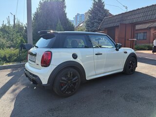 2021 Mini Hatch JCW III (F55/F56) Рестайлинг 2, белый, 3700000 рублей, вид 5