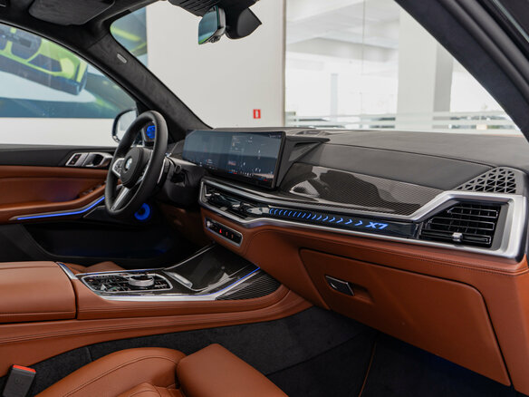 2025 BMW X7 40d I (G07) Рестайлинг, чёрный - вид 12