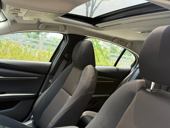 2022 Mazda 3 Axela IV (BP), серый, 1660700 рублей - вид 17
