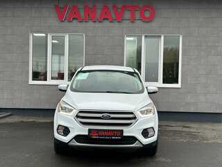 2017 Ford Kuga II Рестайлинг, белый, 1870000 рублей, вид 2