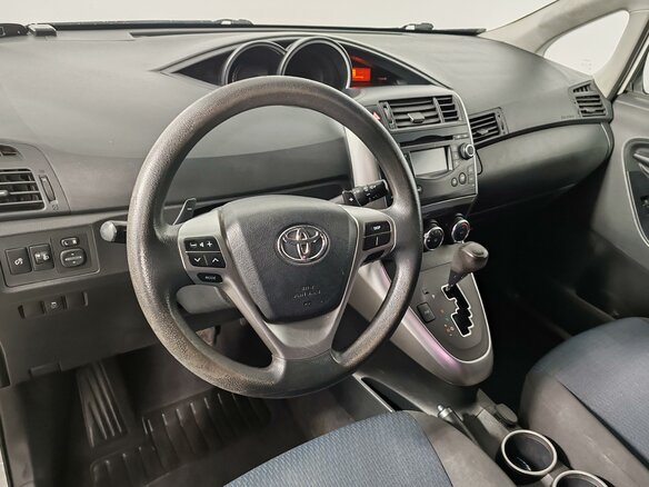 2013 Toyota Verso I Рестайлинг, белый, 1175000 рублей - вид 12