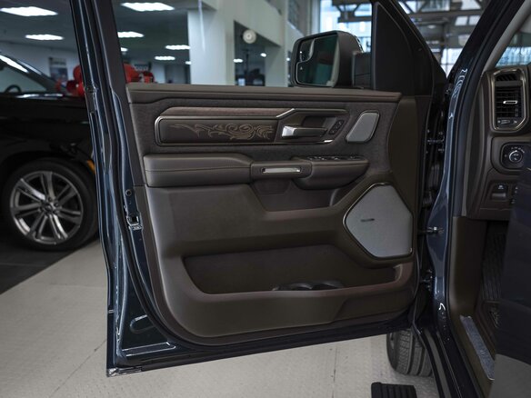 2026 Ram 1500 Crew Cab V Рестайлинг, синий, 9590000 рублей - вид 10