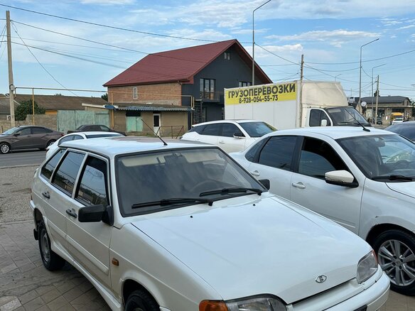 2010 Lada (ВАЗ) 2114, белый, 200000 рублей - вид 1