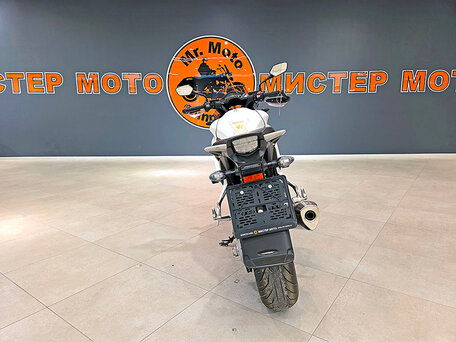 2011 Honda VFR 800X (Crossrunner), белый, 635000 рублей, вид 4