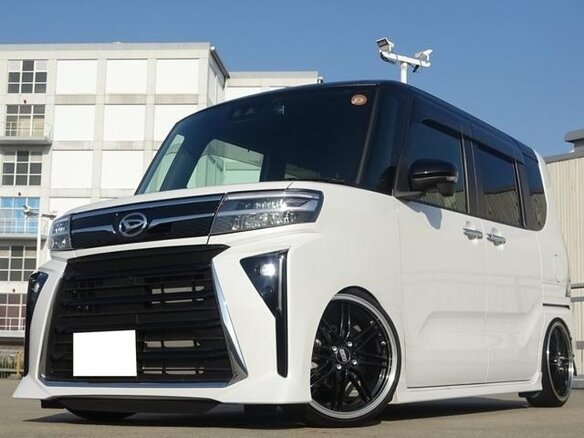 2023 Daihatsu Tanto IV, белый