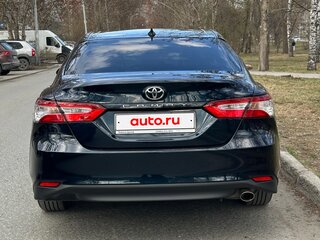2018 Toyota Camry VII (XV50) Рестайлинг 2, синий, 2390000 рублей, вид 5