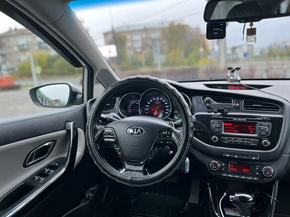 2012 Kia Ceed II, серебристый, 990000 рублей - вид 5