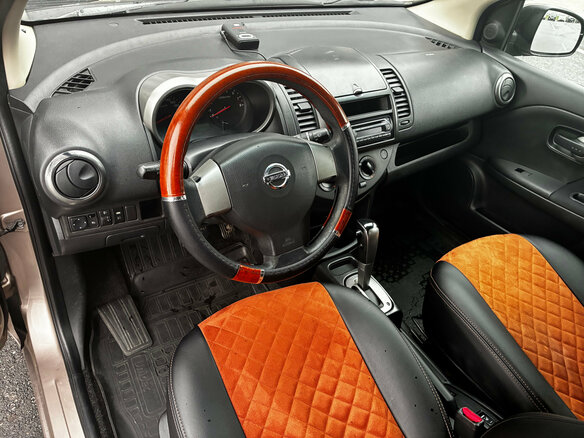 2007 Nissan Note I, коричневый, 550000 рублей - вид 8