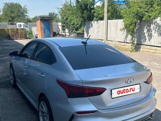 2018 Hyundai Solaris II, серебристый, 1400000 рублей, вид 4
