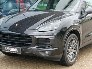 2017 Porsche Cayenne II Рестайлинг (958), чёрный, 4100000 рублей, вид 3