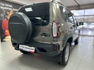 2026 Lada (ВАЗ) Niva Travel I Рестайлинг, коричневый, 1548000 рублей, вид 4