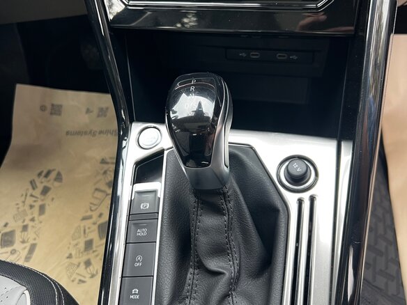 2023 Volkswagen Tayron I Рестайлинг, коричневый, 2960000 рублей - вид 12