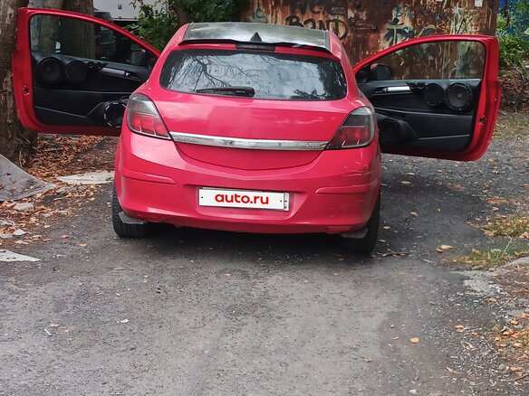 2007 Opel Astra GTC H Рестайлинг, красный, 550000 рублей - вид 2