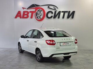 2019 Lada (ВАЗ) Granta I Рестайлинг, белый, 375000 рублей, вид 5