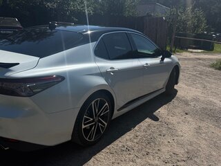 2020 Toyota Camry VIII (XV70), белый, 4350000 рублей, вид 5