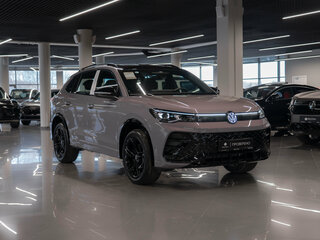 2026 Volkswagen Tiguan L Pro III (China Market), серый, 4850000 рублей, вид 2