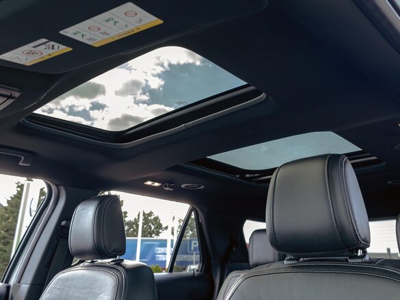 2018 Ford Explorer V Рестайлинг, белый, 2335000 рублей - вид 16
