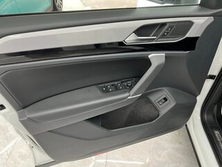 2022 Volkswagen Tayron I, белый, 1950000 рублей, вид 4