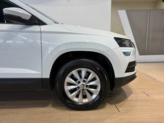 2021 Skoda Karoq DSG7 I, белый, 2499000 рублей, вид 5