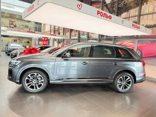 2025 Audi Q7 45 TFSI II (4M) Рестайлинг 2, серый, 10632000 рублей, вид 3