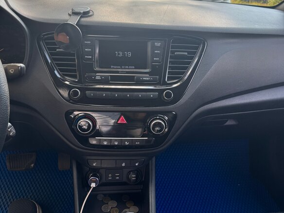 2017 Hyundai Solaris II, белый - вид 14