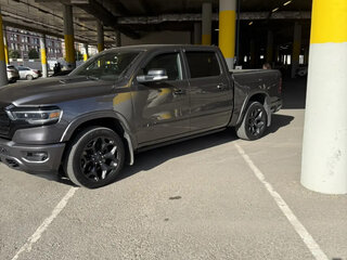 2022 Ram 1500 Quad Cab V, серый, 6800000 рублей, вид 5
