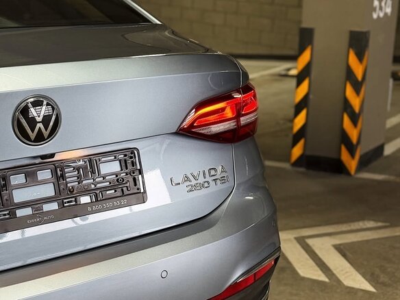 2023 Volkswagen Lavida III Рестайлинг, серебристый, 1490000 рублей - вид 5