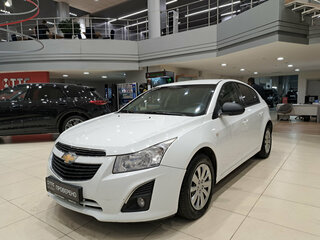 2013 Chevrolet Cruze I Рестайлинг, белый, 680000 рублей, вид 1