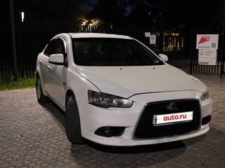 2012 Mitsubishi Lancer X Рестайлинг, белый, 750000 рублей, вид 2