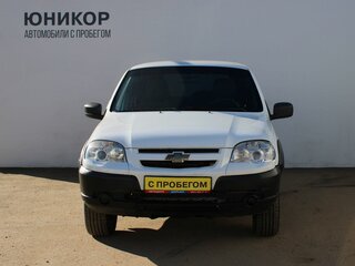 2017 Chevrolet Niva I Рестайлинг, белый, 629000 рублей, вид 3